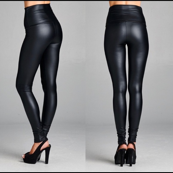 ‼️1 LEFT‼️Black Vegan Leggings - Picture 3 of 6